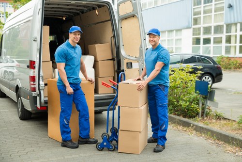 Flexible commercial storage in Edgware for growing businesses