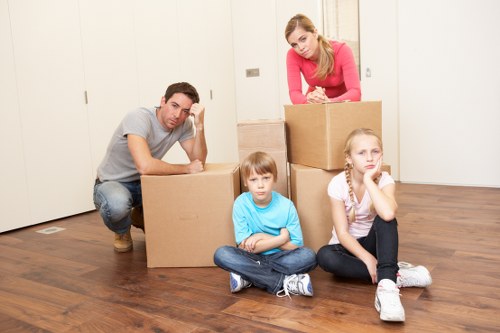 Temporary storage space in Edgware for moving home