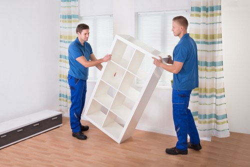 Free quote policy and volume-based self storage pricing for Edgware customers